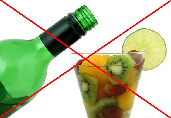 Consumul de alcool nu este recomandat dacă țineți o dietă leneșă
