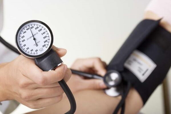 Persoanele cu hipertensiune arterială au interzis să urmeze dieta leneșă